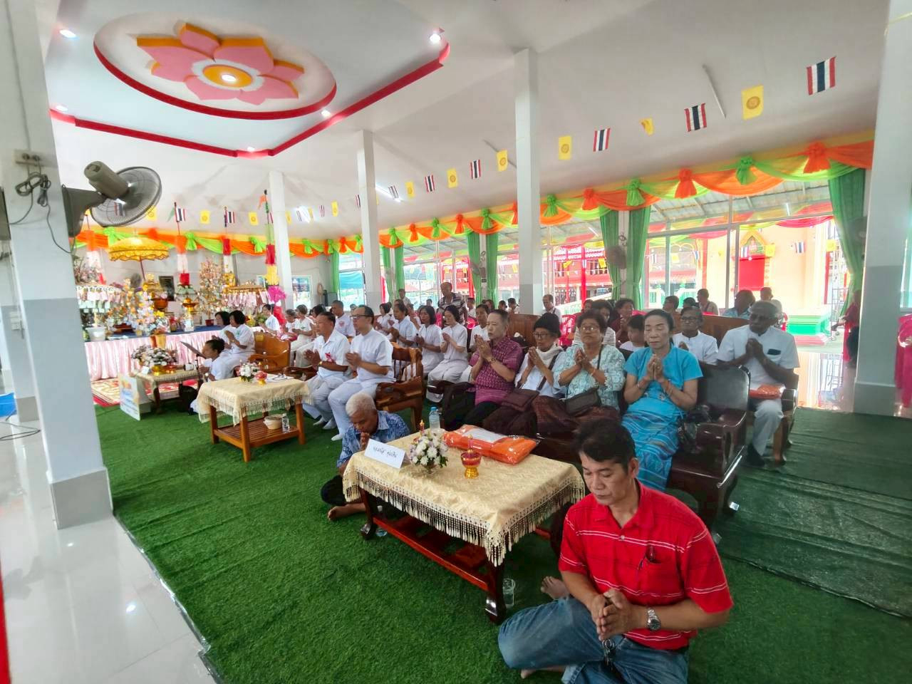 ภาพร่วมพิธีกรรมวัดคลองกลาง