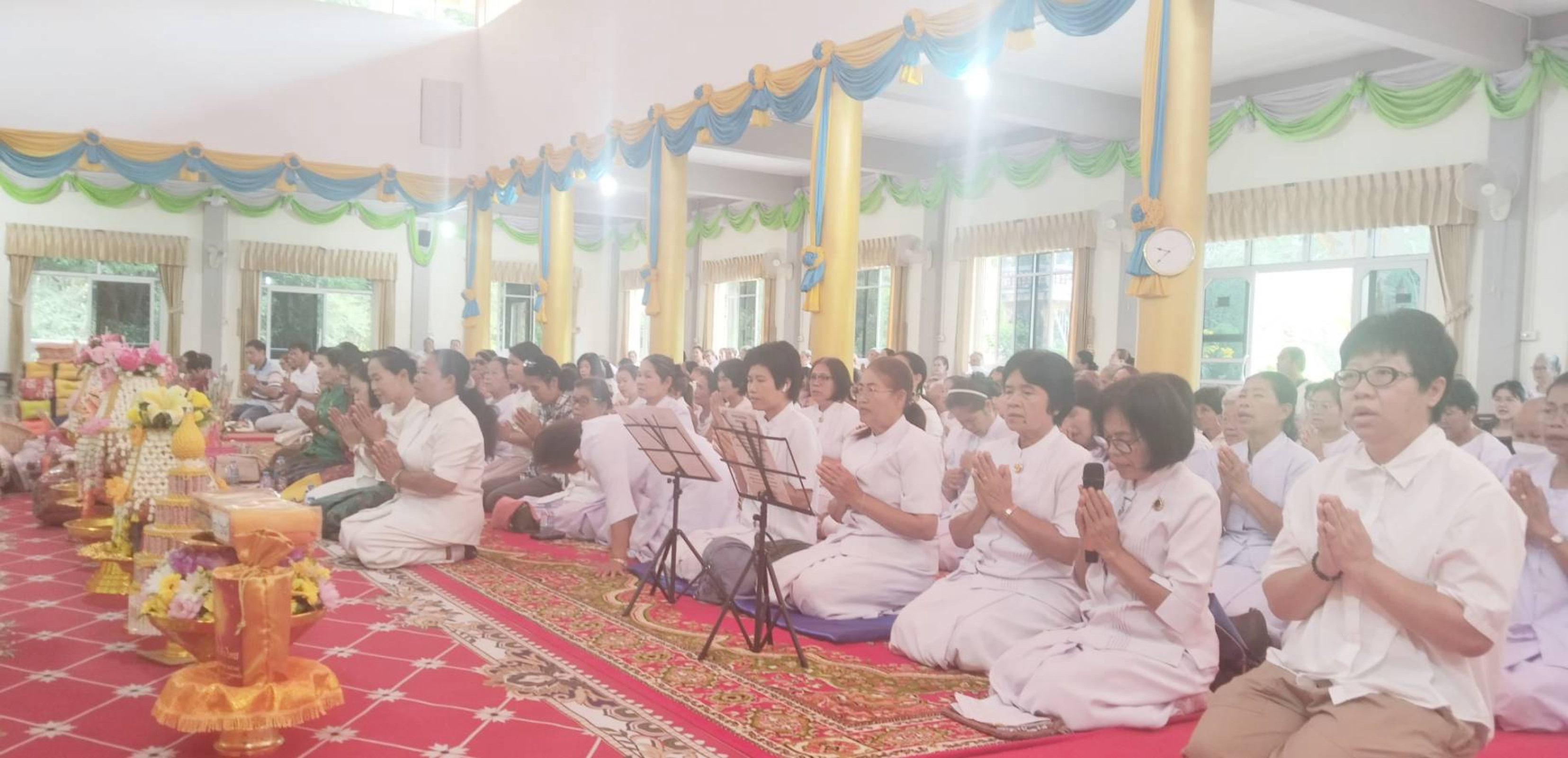 ภาพร่วมพิธีกรรมวัดอรัญญวิเวก