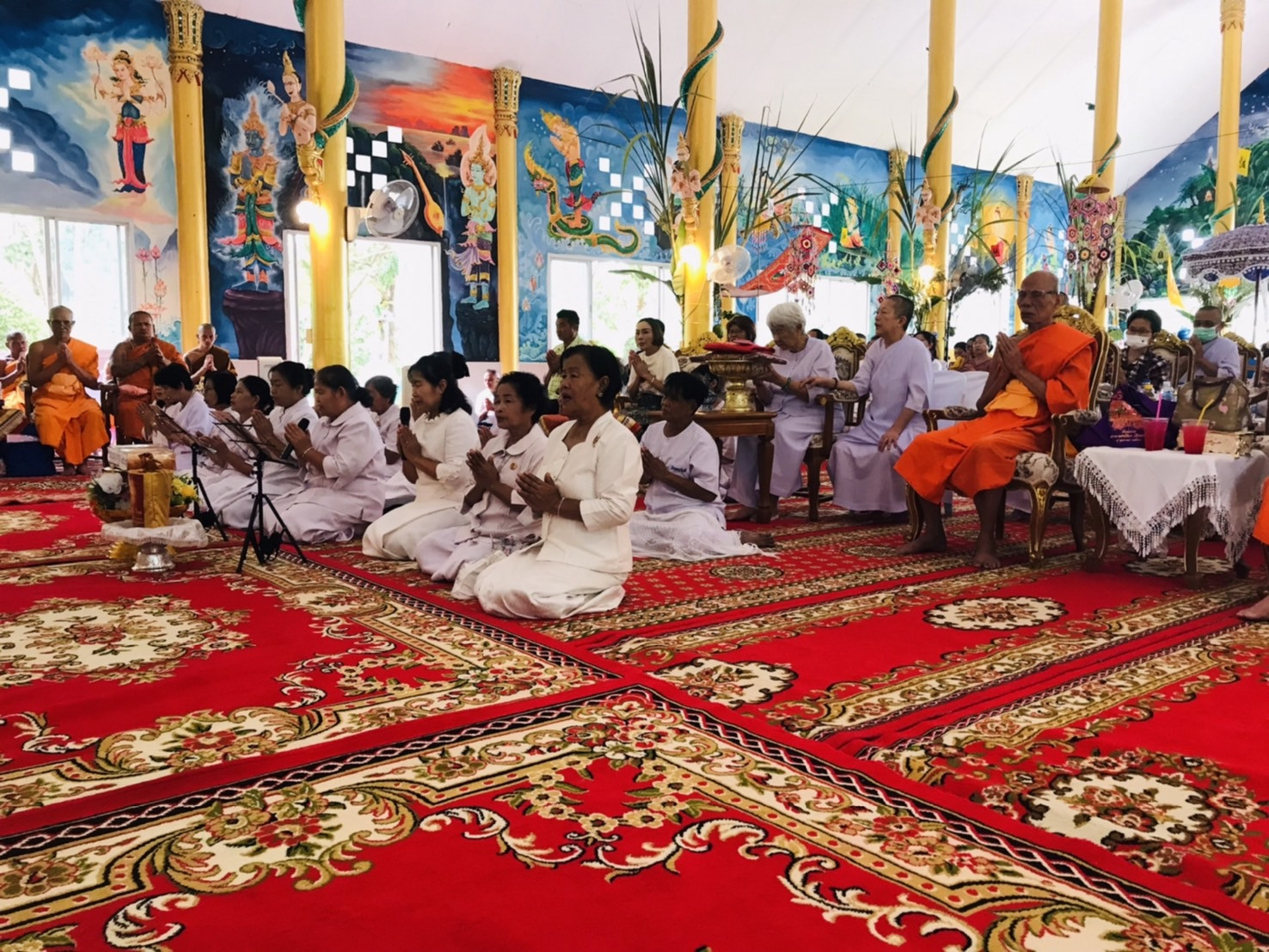 ภาพร่วมพิธีกรรมวัดศรีทรงธรรม