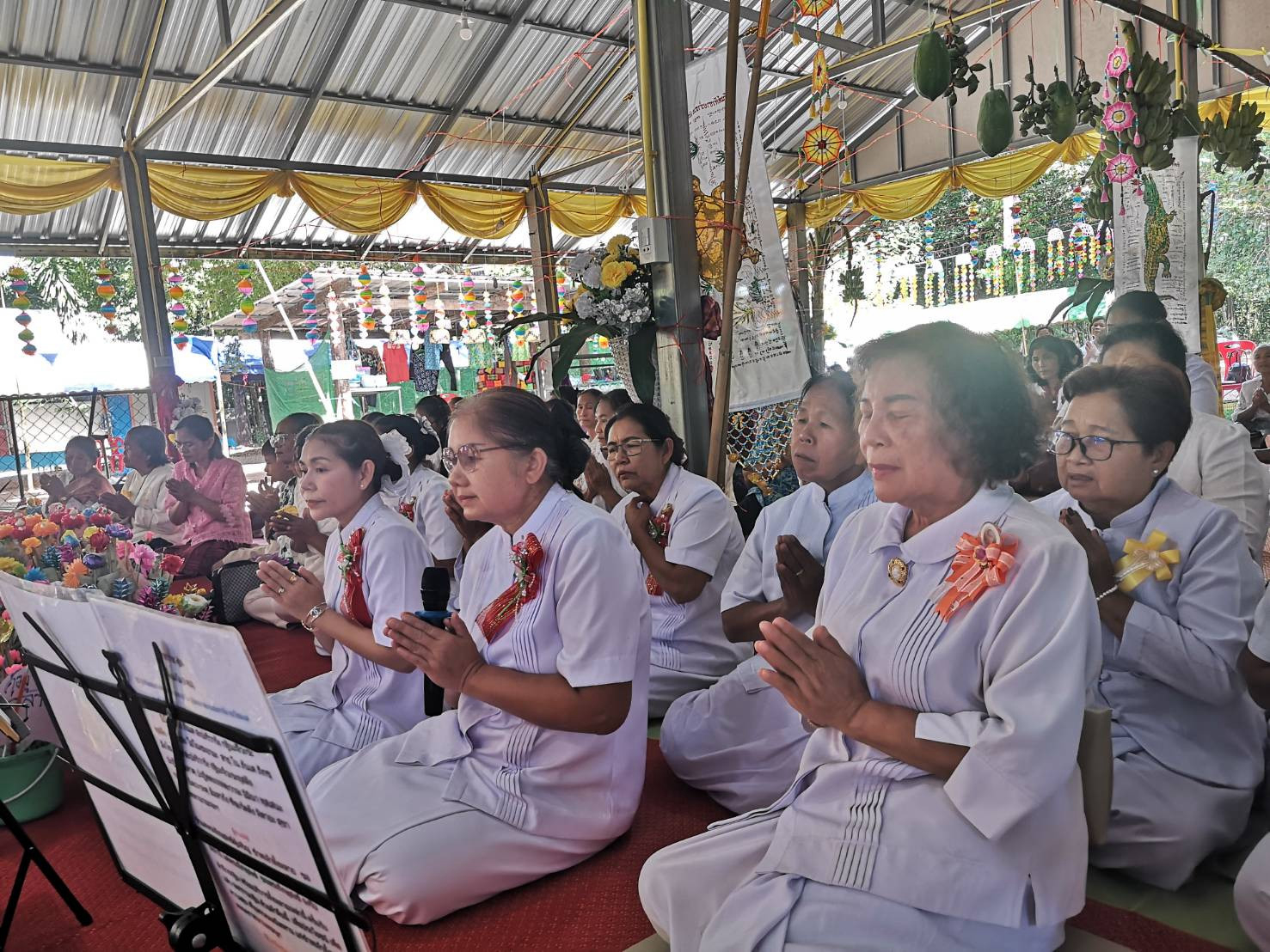 ภาพร่วมพิธีกรรมวัดแก้วเสด็จวนาราม