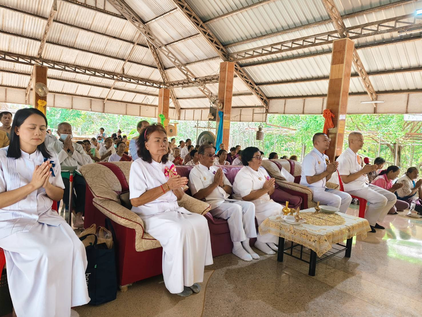 ภาพร่วมพิธีกรรมวัดป่าโคกเลาะ