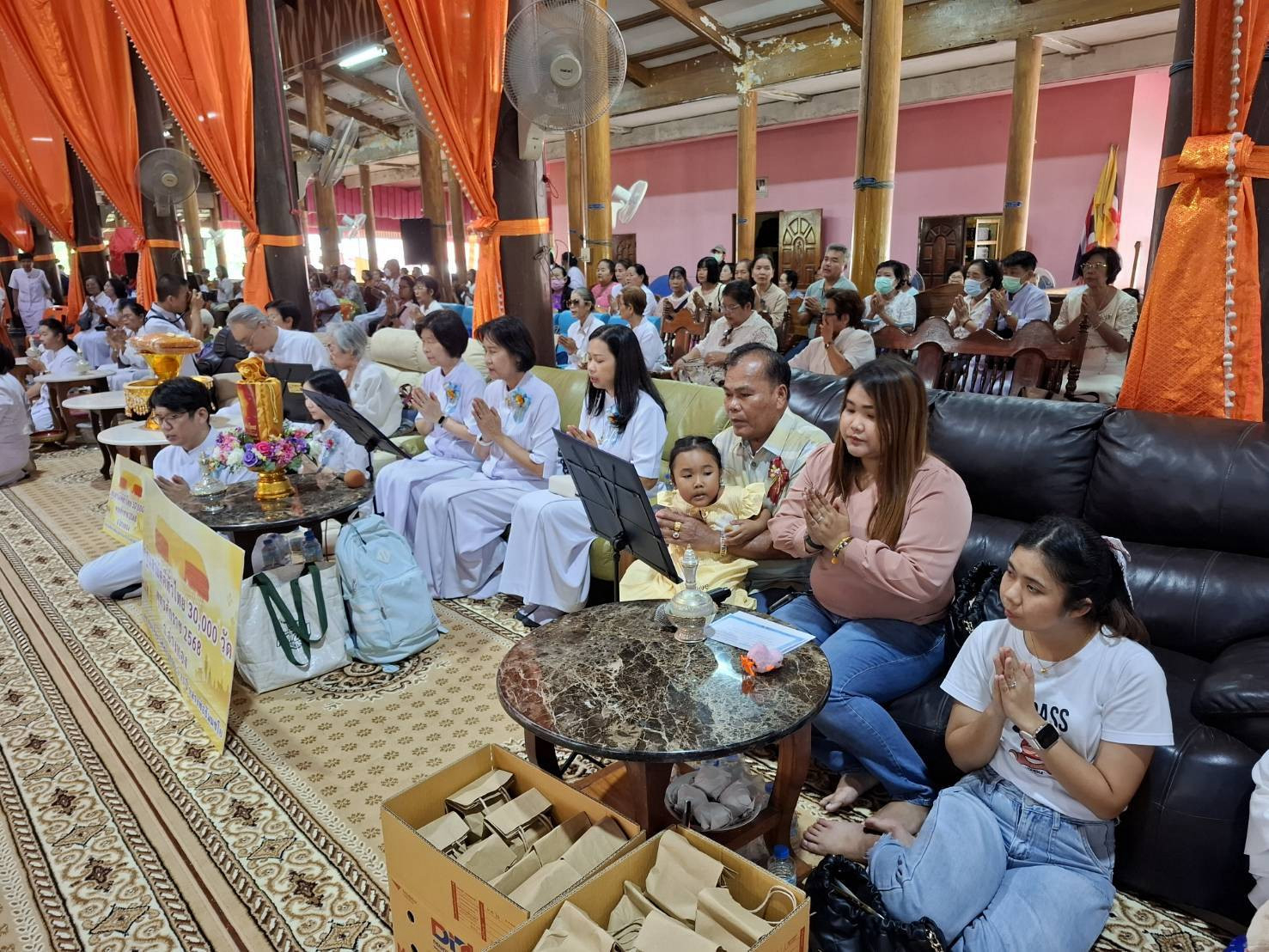 ภาพร่วมพิธีกรรมวัดหมื่นเกลา