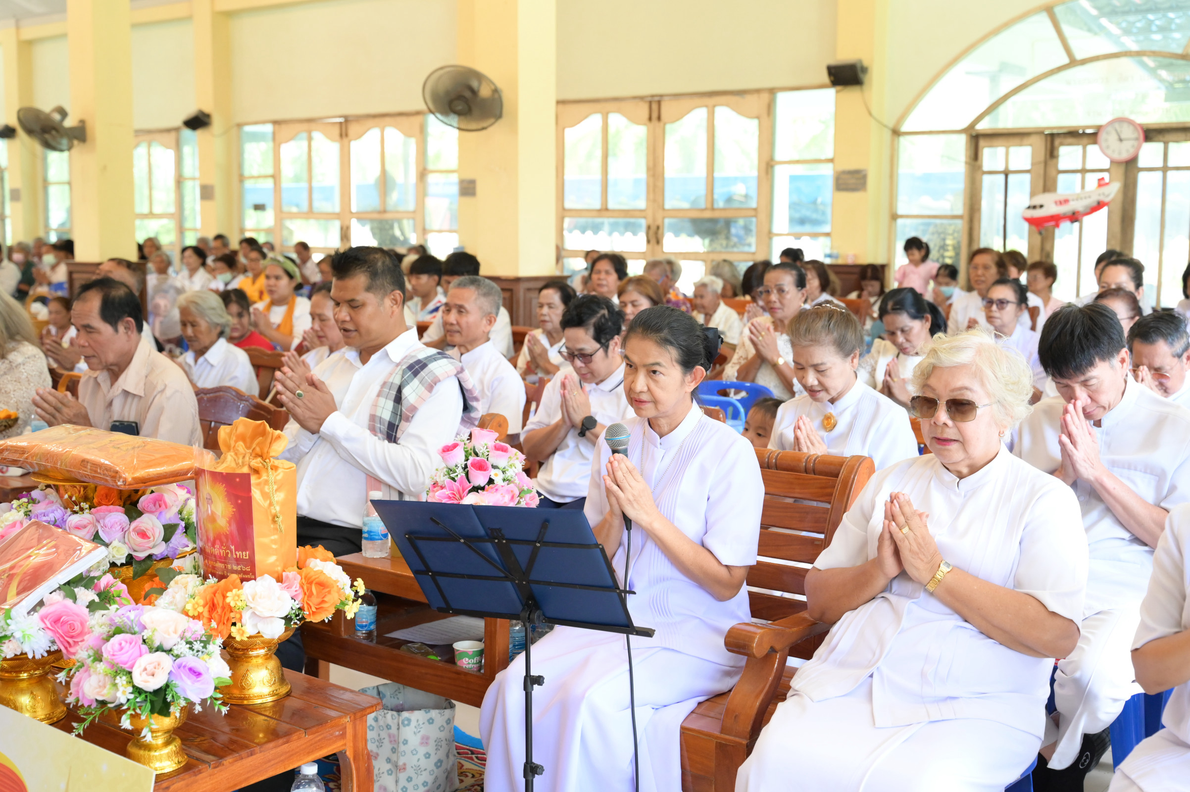 ภาพกล่าวคำถวายกฐินวัดเนินสว่าง