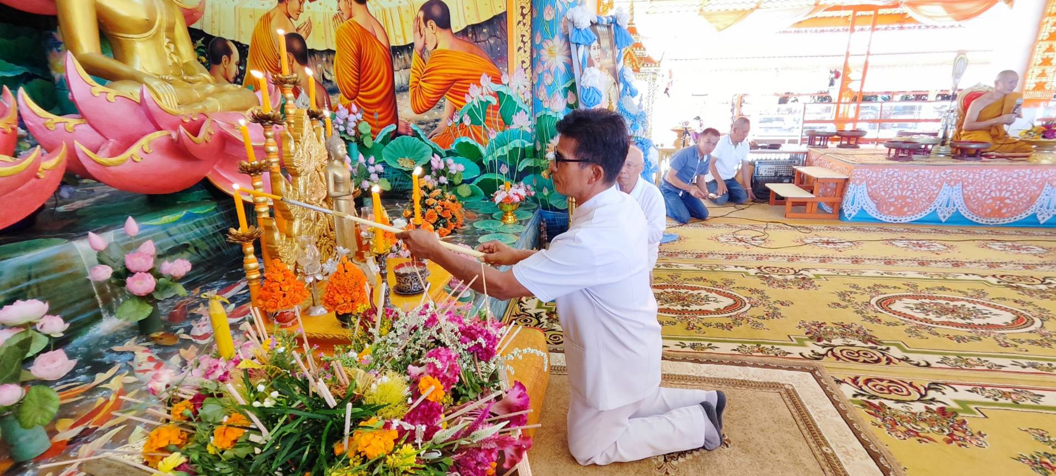 ภาพร่วมพิธีกรรมวัดปางต้นเดื่อ