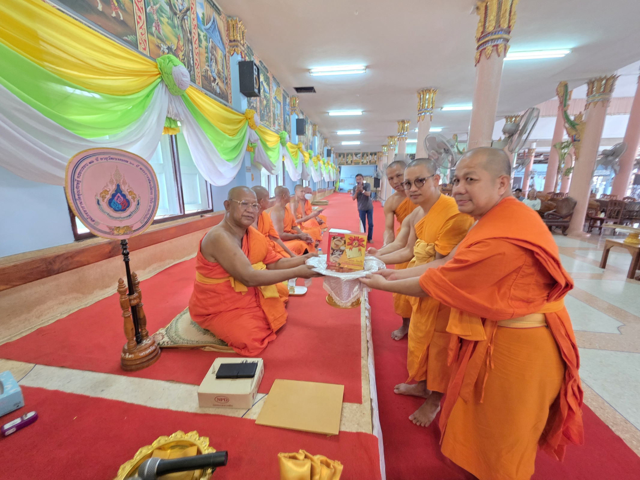 ภาพร่วมพิธีกรรมวัดดงชะพลู