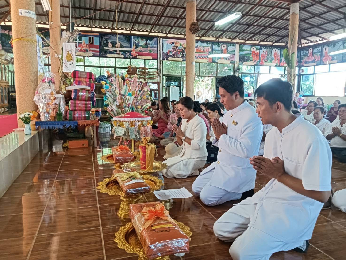 ภาพกล่าวคำถวายกฐินวัดสว่างพัฒนานุกูล