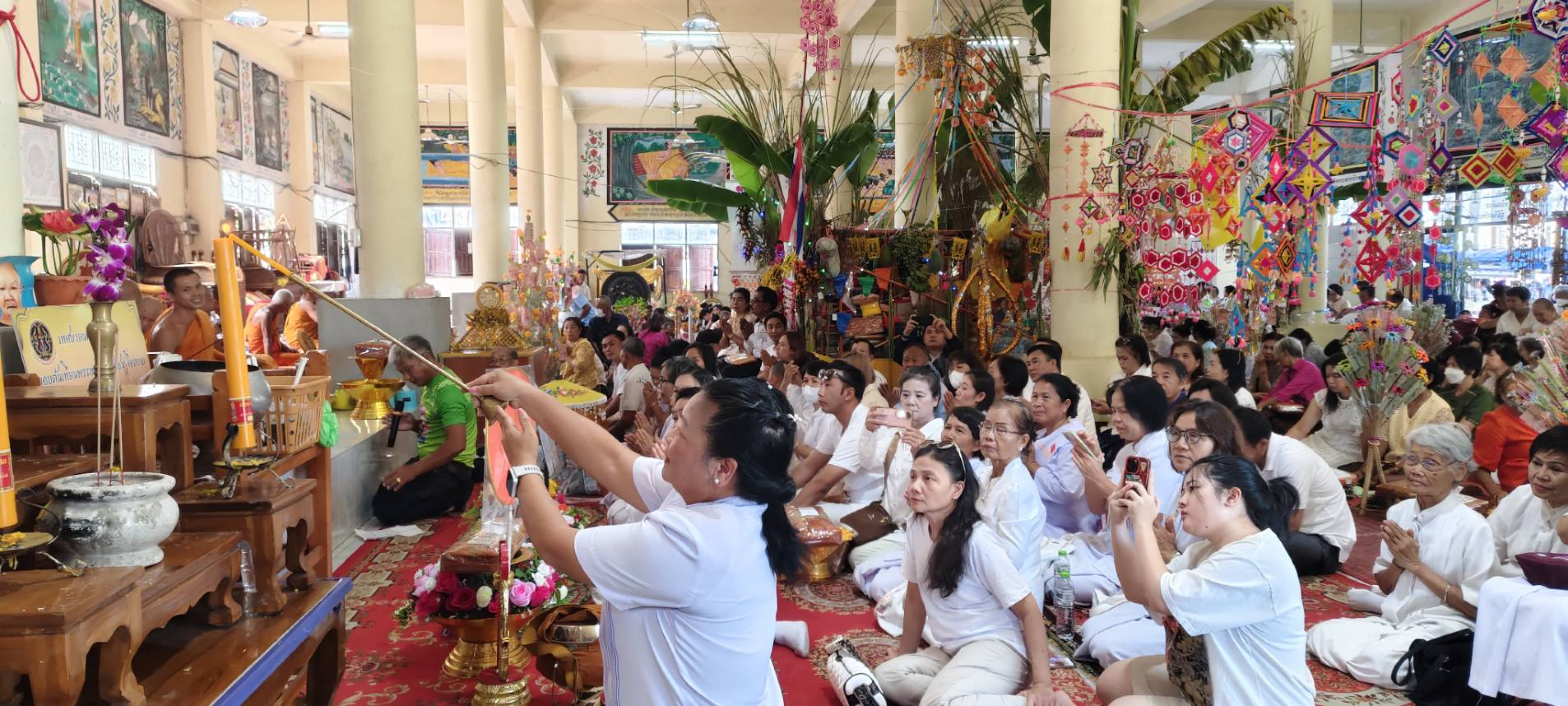 ภาพร่วมพิธีกรรมวัดดงอุดมวนาราม