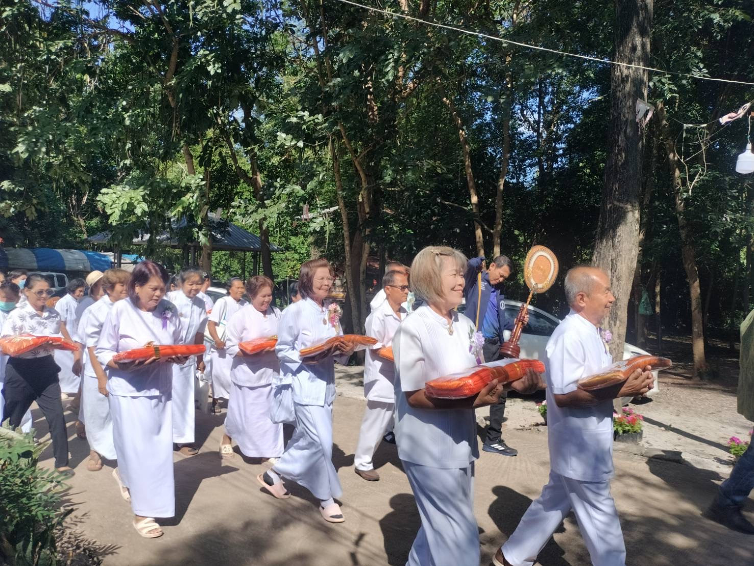 ภาพร่วมพิธีกรรมวัดป่านาฝาย
