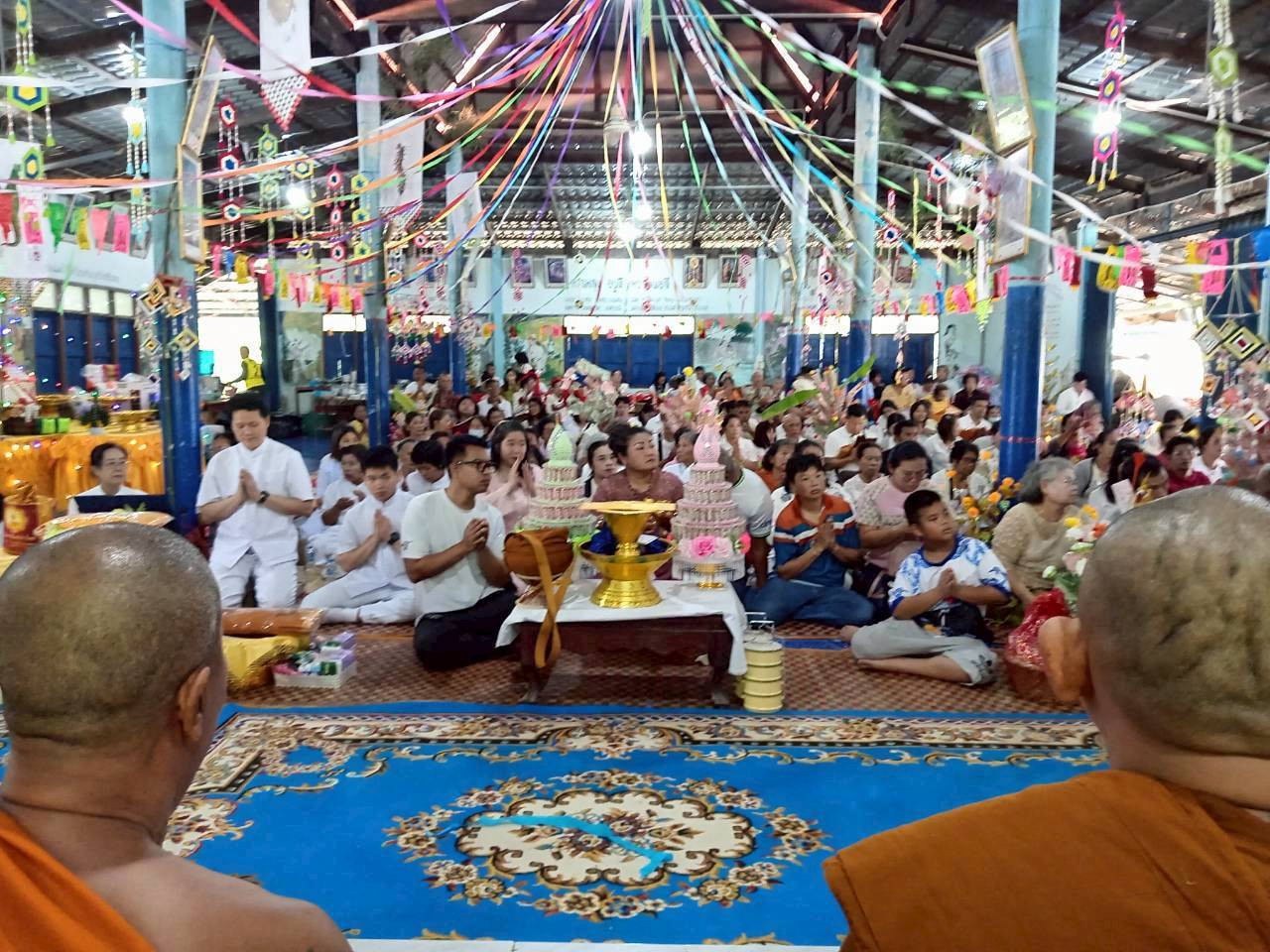 ภาพร่วมพิธีกรรมที่พักสงฆ์ซับตาหัน