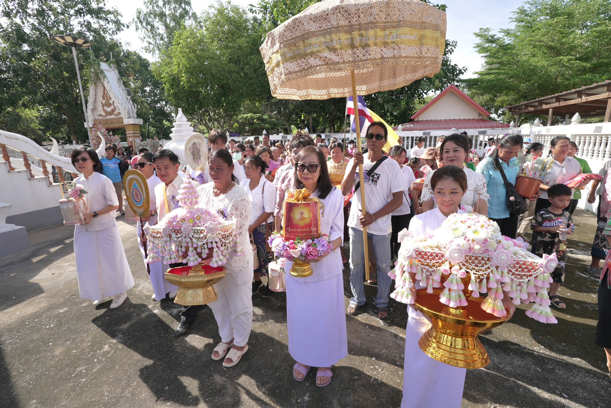 ภาพร่วมพิธีกรรมวัดคลองมงคล