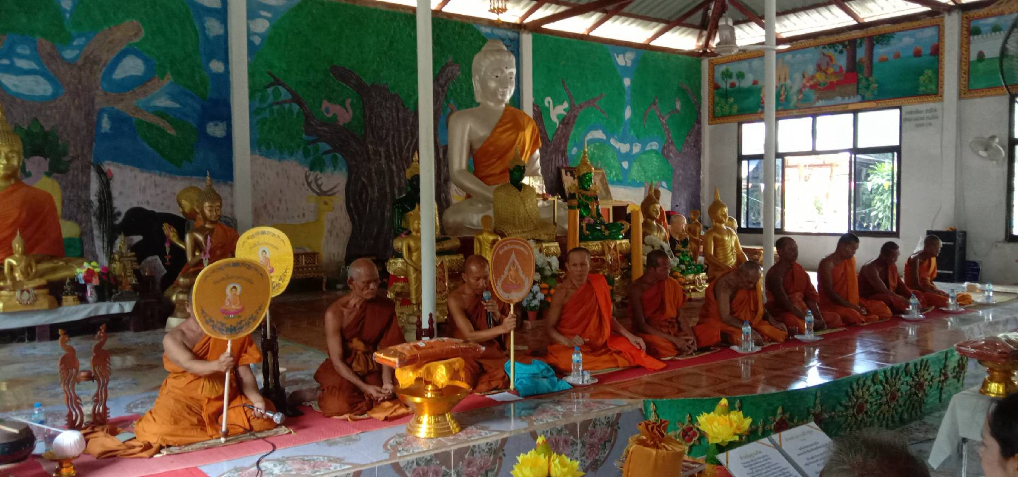 ภาพร่วมพิธีกรรมที่พักสงฆ์บ้านหนองผะองค์น้อย