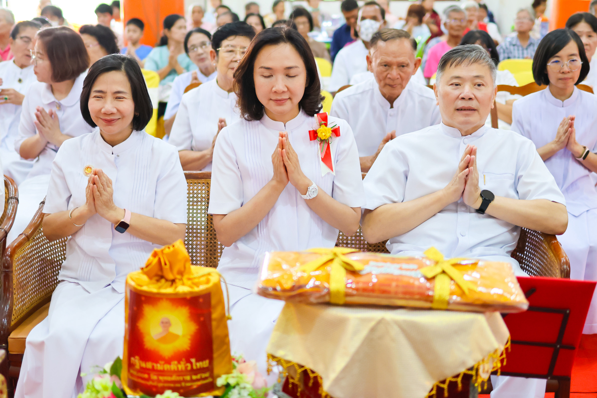 ภาพร่วมพิธีกรรมวัดจุฬามุนี