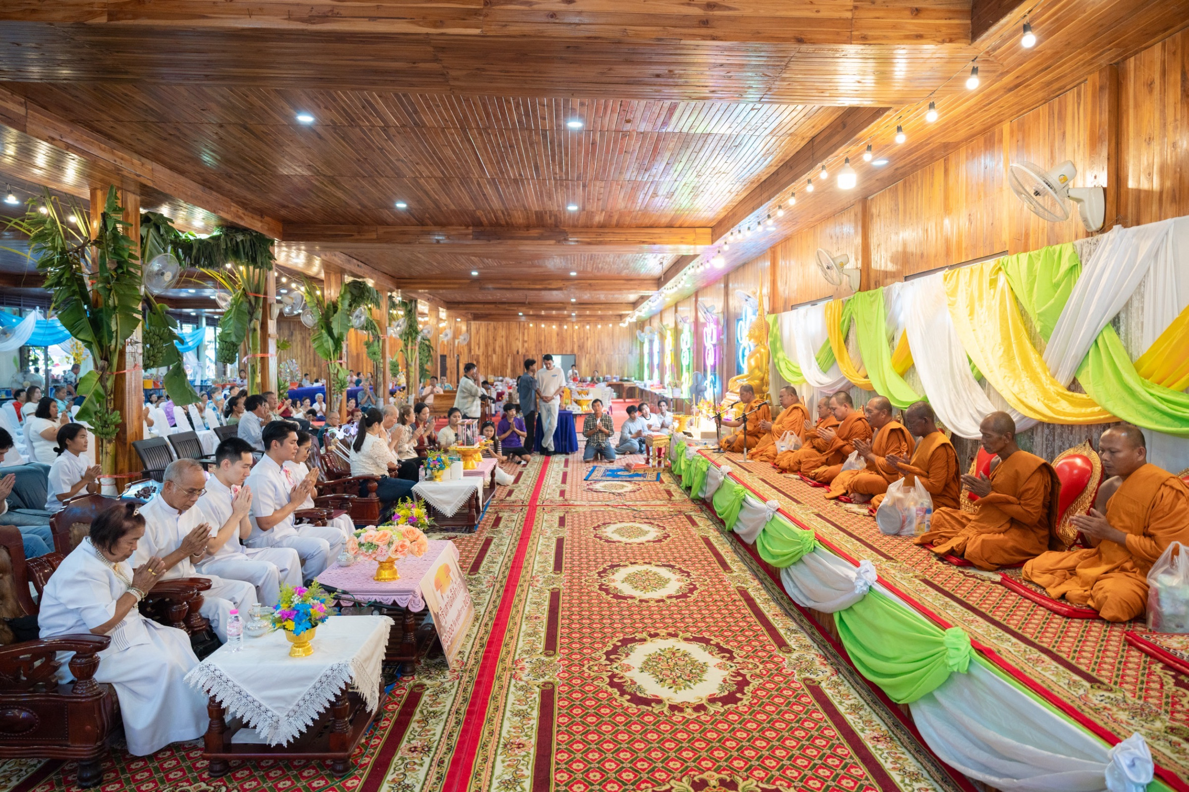 ภาพร่วมพิธีกรรมวัดหนองกร่าง