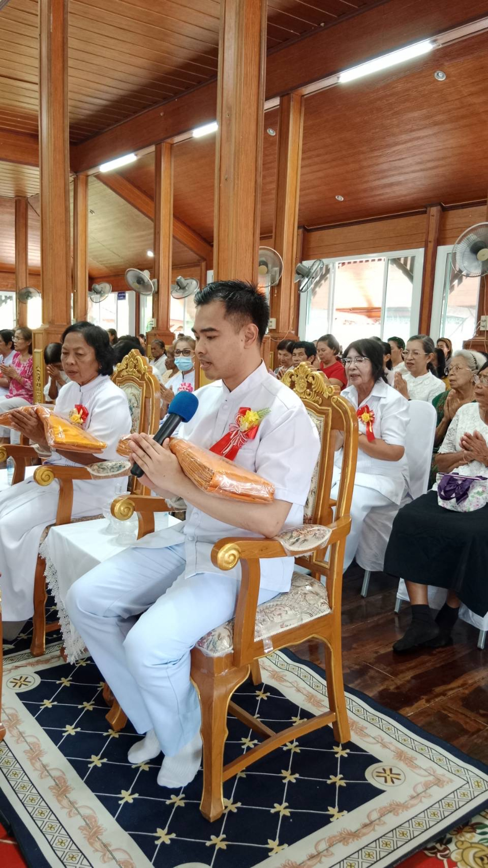 ภาพกล่าวคำถวายกฐินวัดป่าสวย