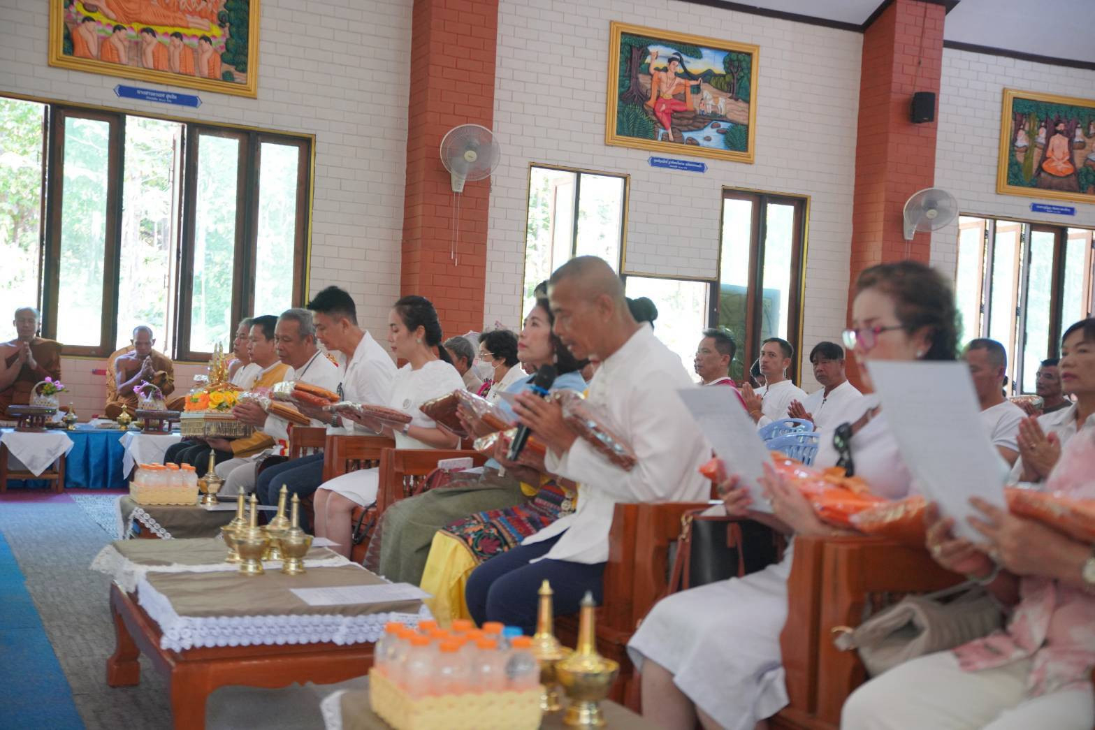 ภาพกล่าวคำถวายกฐินวัดหนองกวาง
