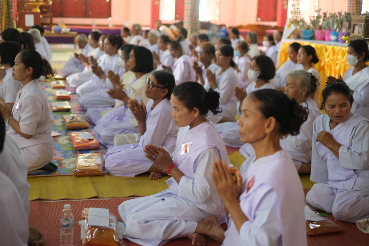 ภาพร่วมพิธีกรรมวัดกระโดนไม้แดง