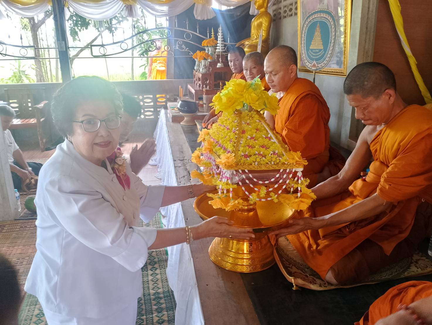 ภาพร่วมพิธีกรรมวัดป่าอัมพวาปีวนาราม