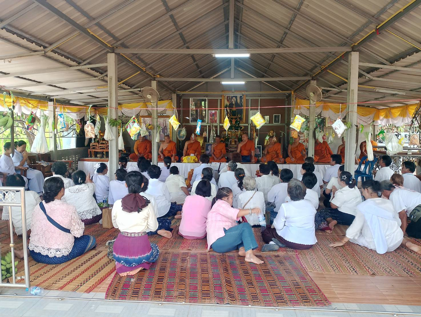 ภาพร่วมพิธีกรรมวัดป่าอัมพวาปีวนาราม