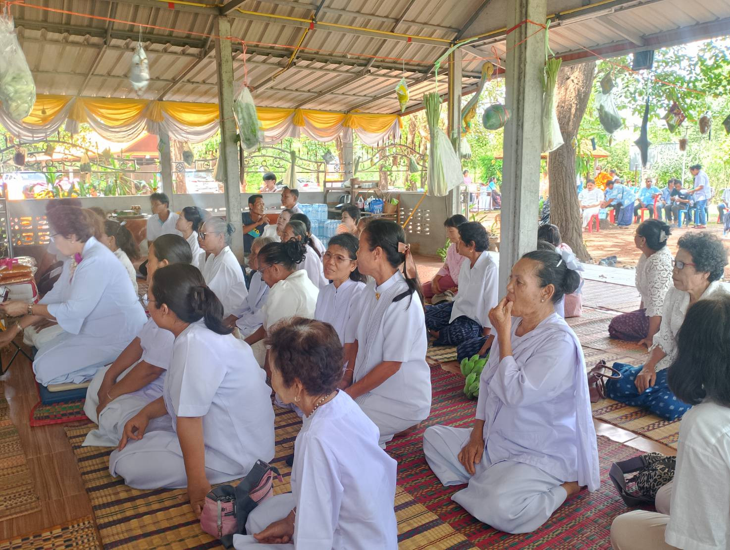 ภาพร่วมพิธีกรรมวัดป่าอัมพวาปีวนาราม