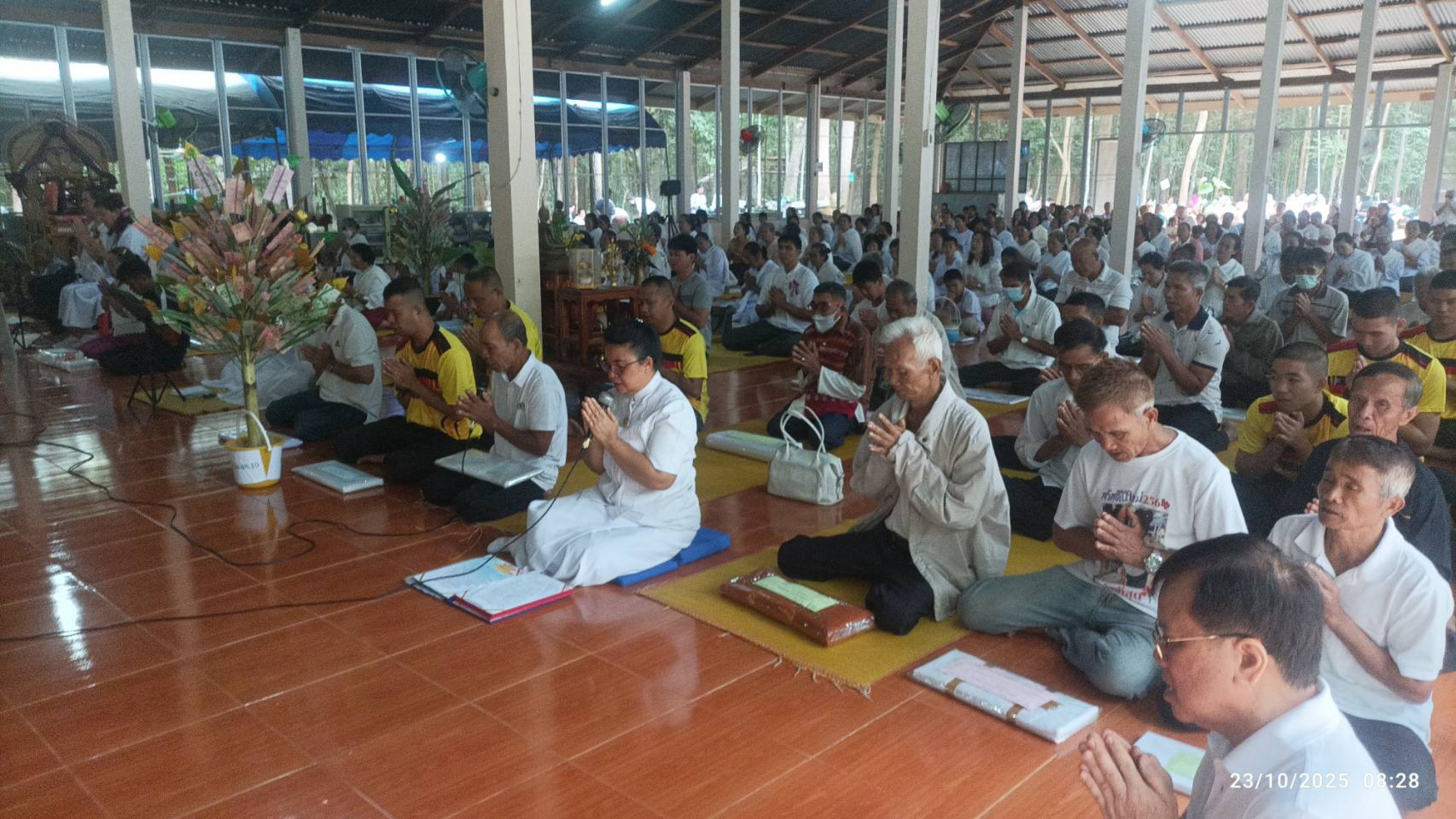 ภาพร่วมพิธีกรรมสำนังสงฆ์ป่าเรไร
