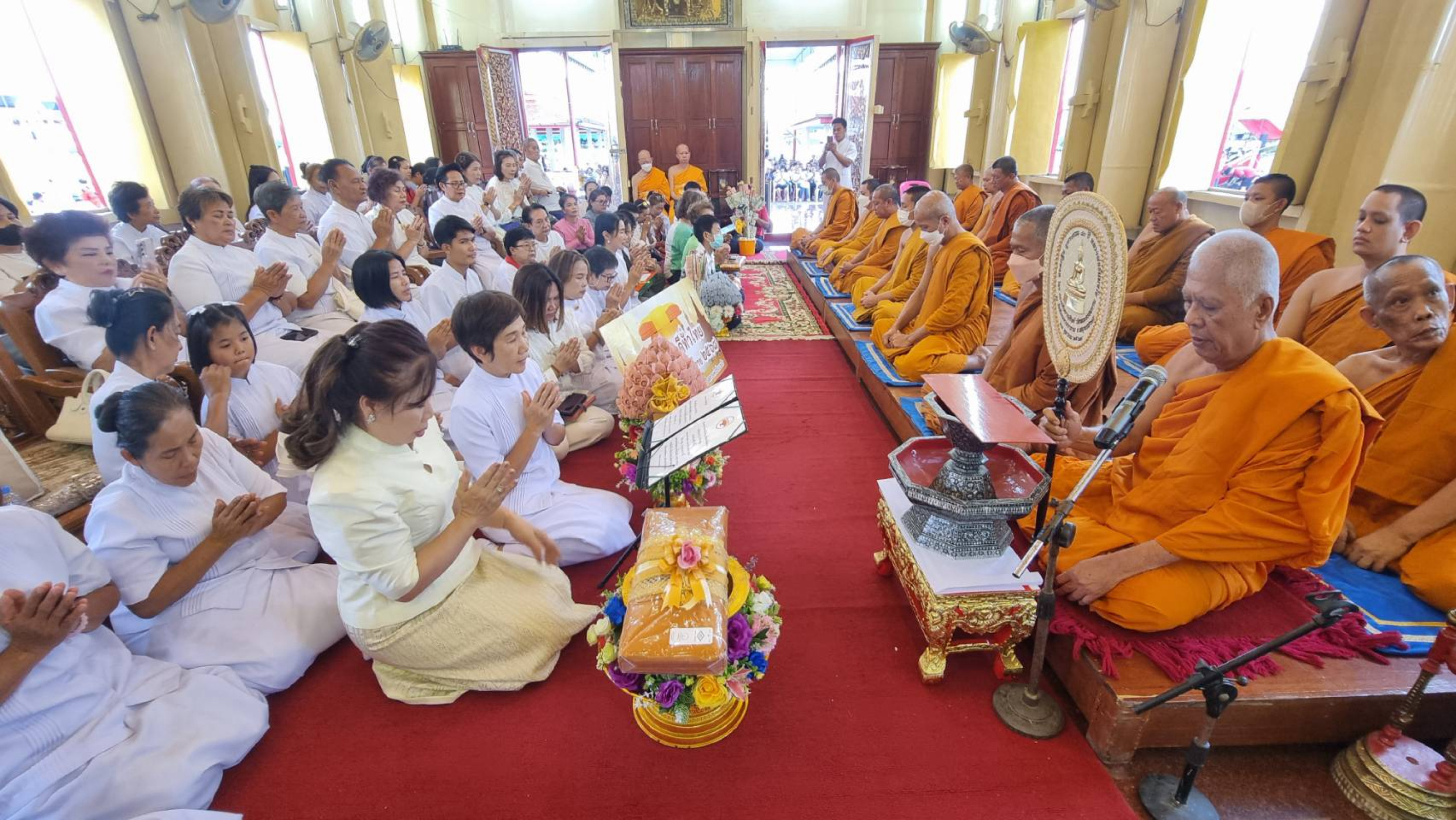 ภาพร่วมพิธีกรรมวัดตึกมหาชยาราม