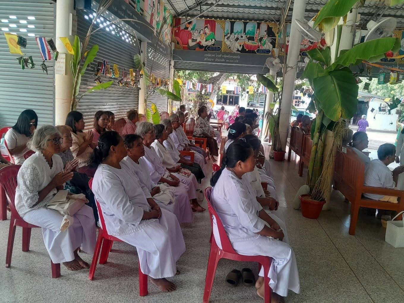 ภาพร่วมพิธีกรรมวัดหนองนา