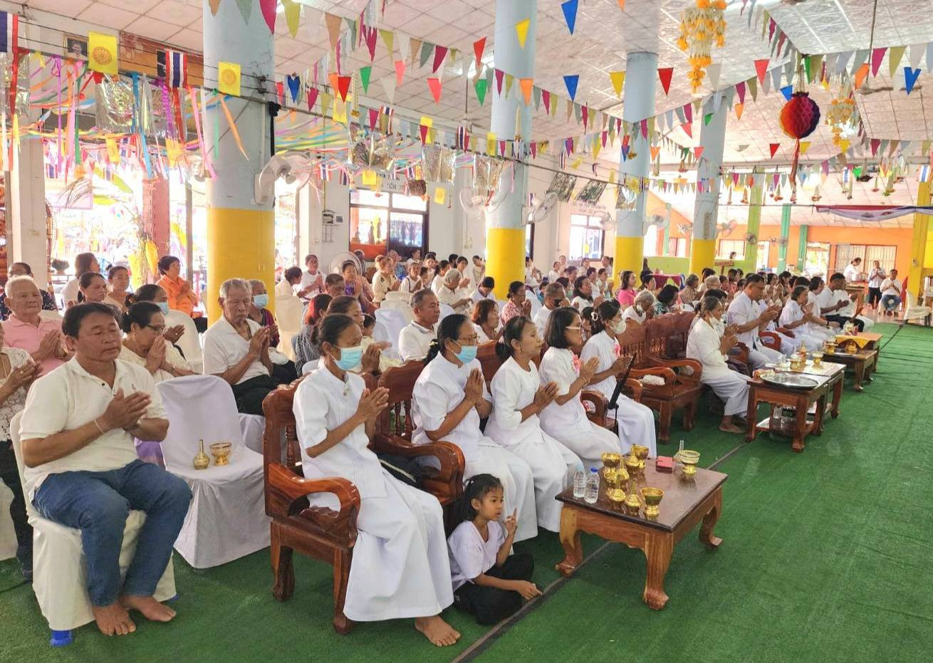 ภาพร่วมพิธีกรรมวัดหนองปล้อง