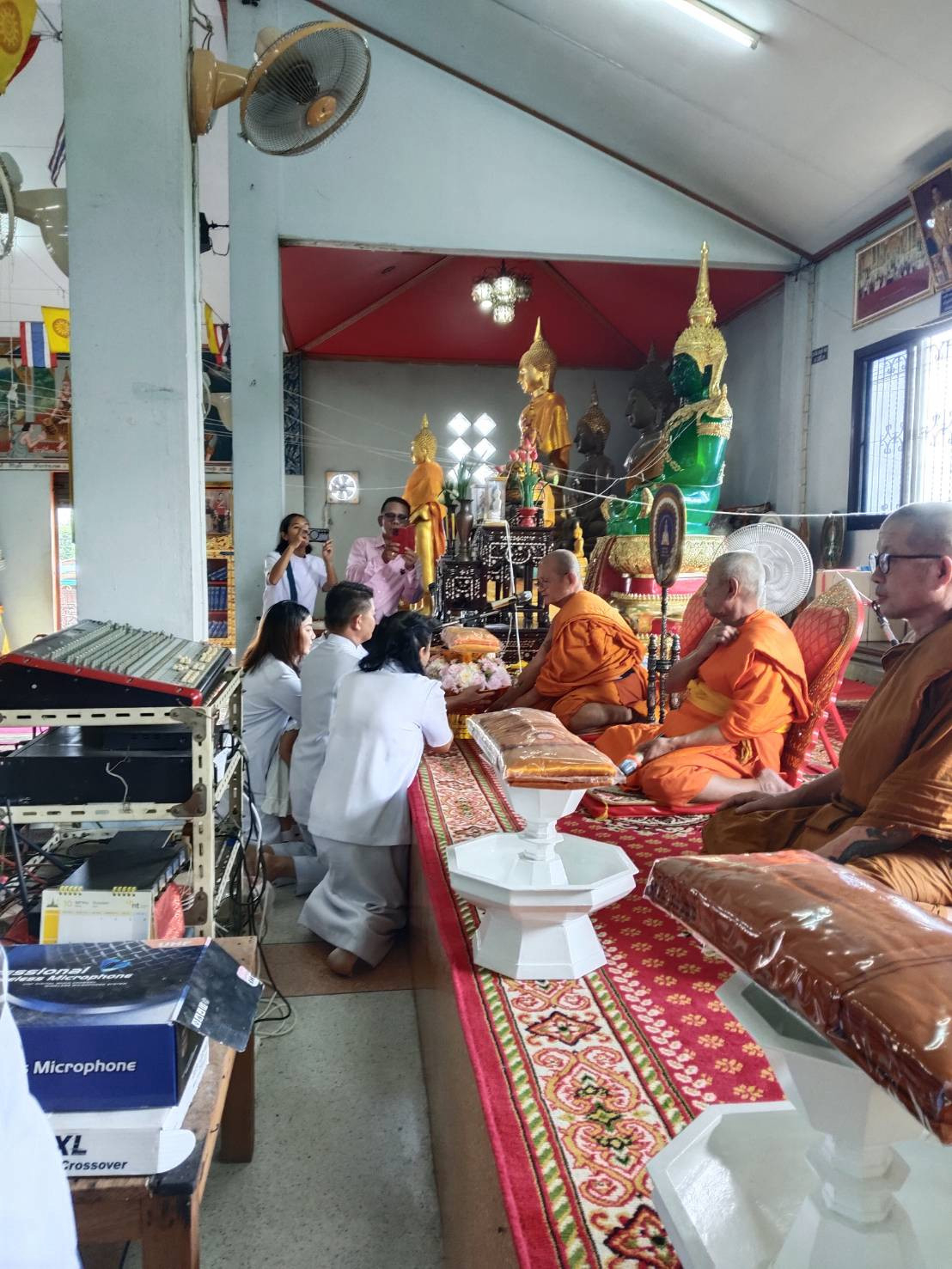 ภาพร่วมพิธีกรรมวัดชำขวาง