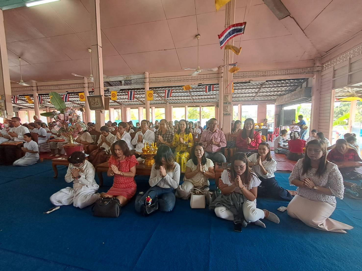 ภาพร่วมพิธีกรรมวัดคู้เกษมสโมสร
