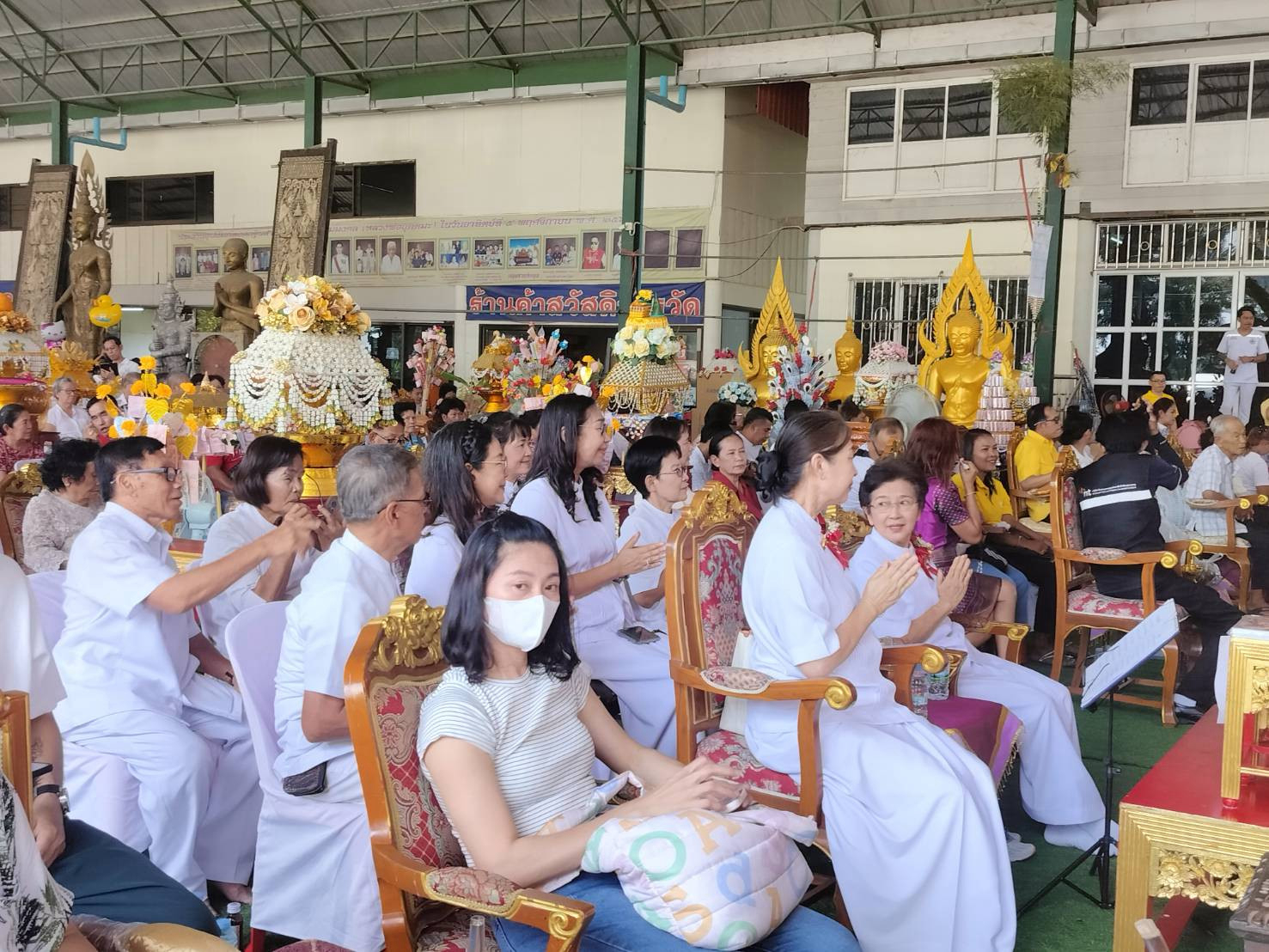 ภาพร่วมพิธีกรรมวัดอุดมมงคล (หลวงพ่ออุตตมะ)
