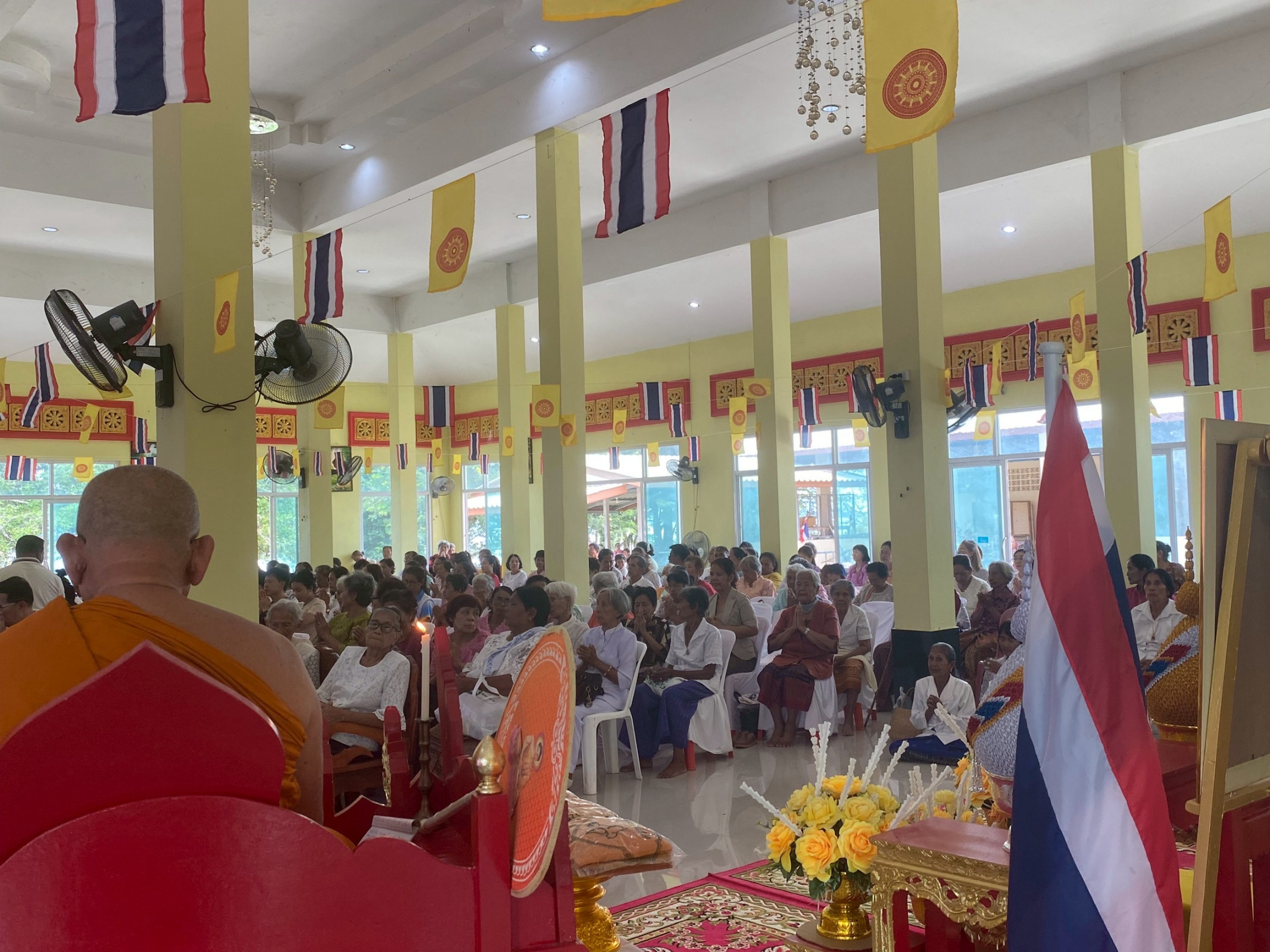 ภาพร่วมพิธีกรรมวัดแหลมบ่อท่อ