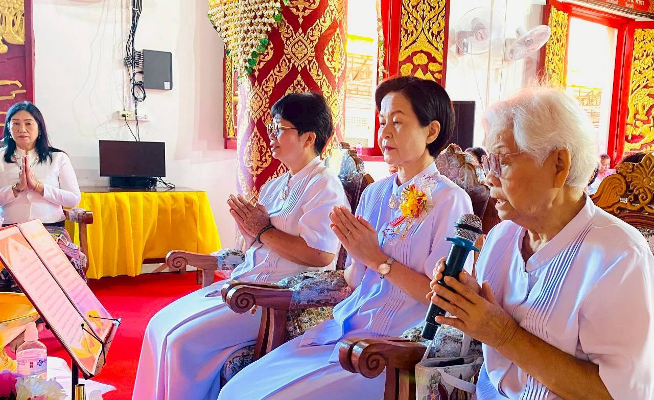 ภาพกล่าวคำถวายกฐินวัดน้ำบ่อ