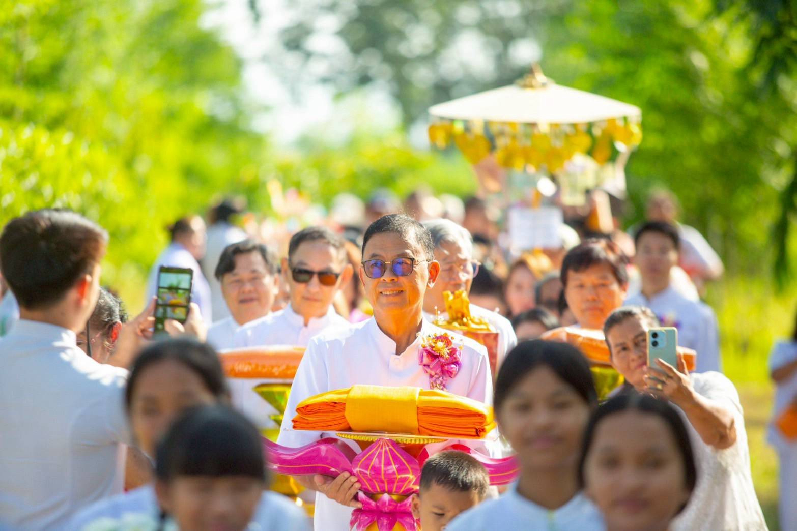 ภาพร่วมพิธีกรรมธุดงคสถานวังทรายพูน