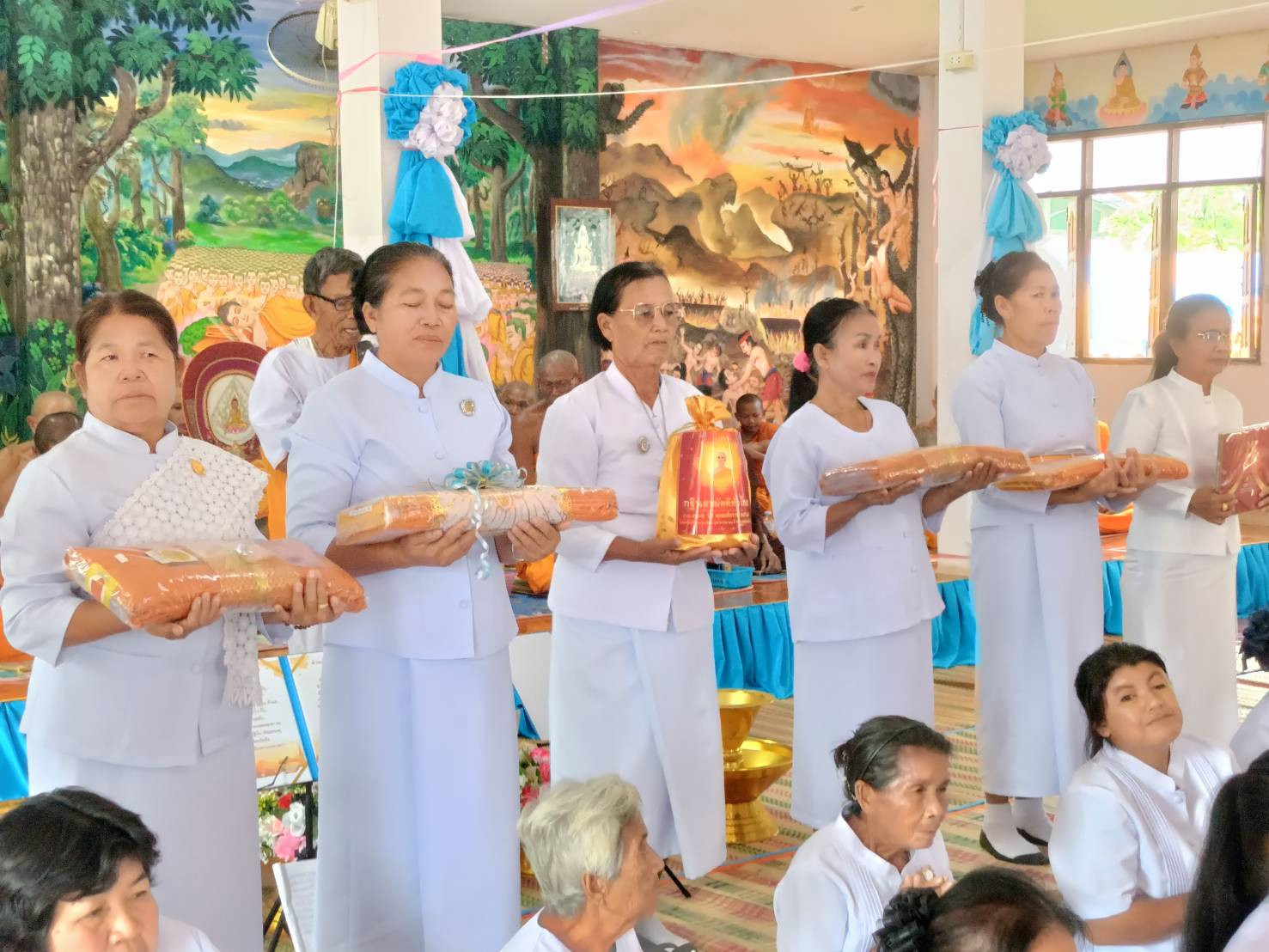 ภาพร่วมพิธีกรรมวัดโนนสวรรค์