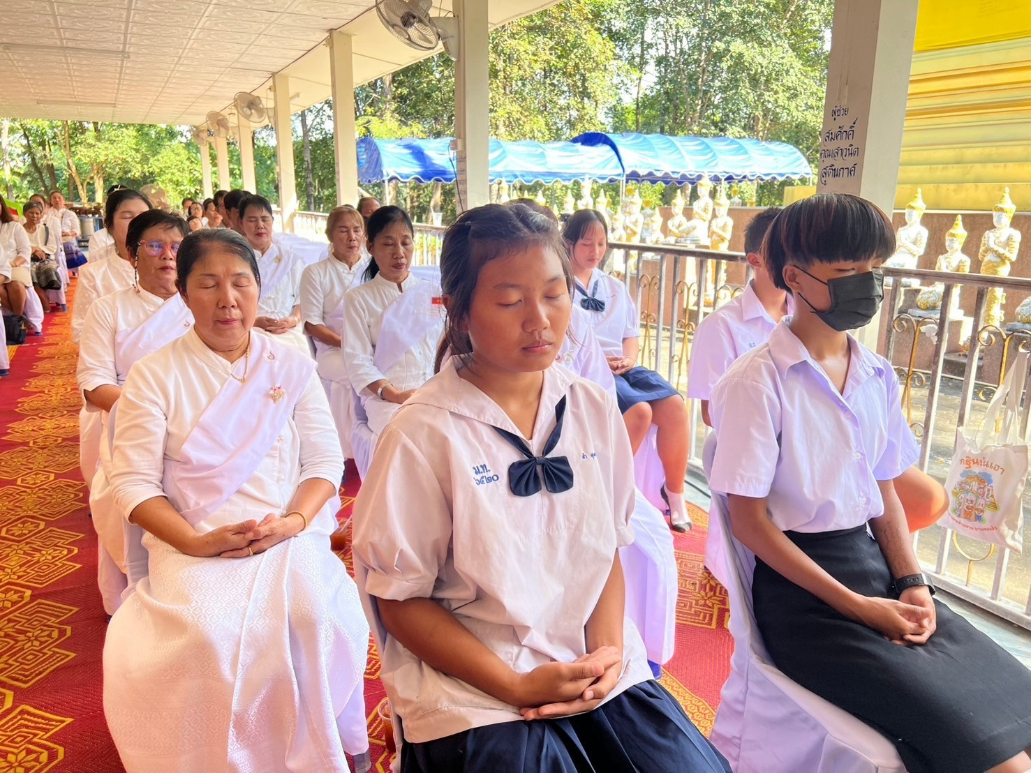 ภาพร่วมพิธีกรรมสำนักสงฆ์แม่เมย