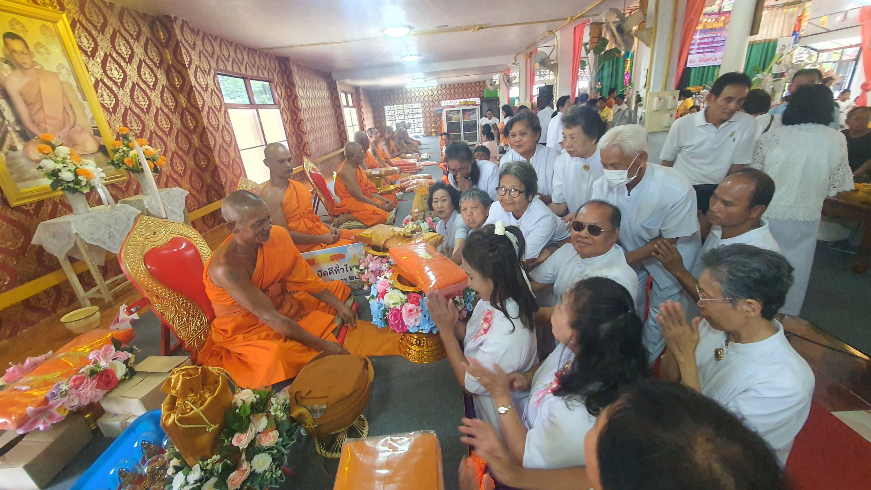 ภาพร่วมพิธีกรรมวัดไดปลาดุก