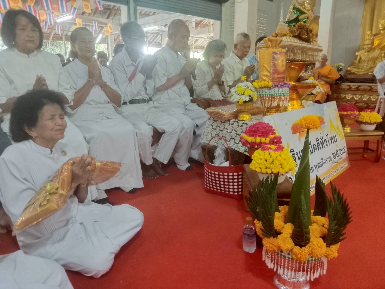 ภาพร่วมพิธีกรรมวัดมุจลินท์อาภา