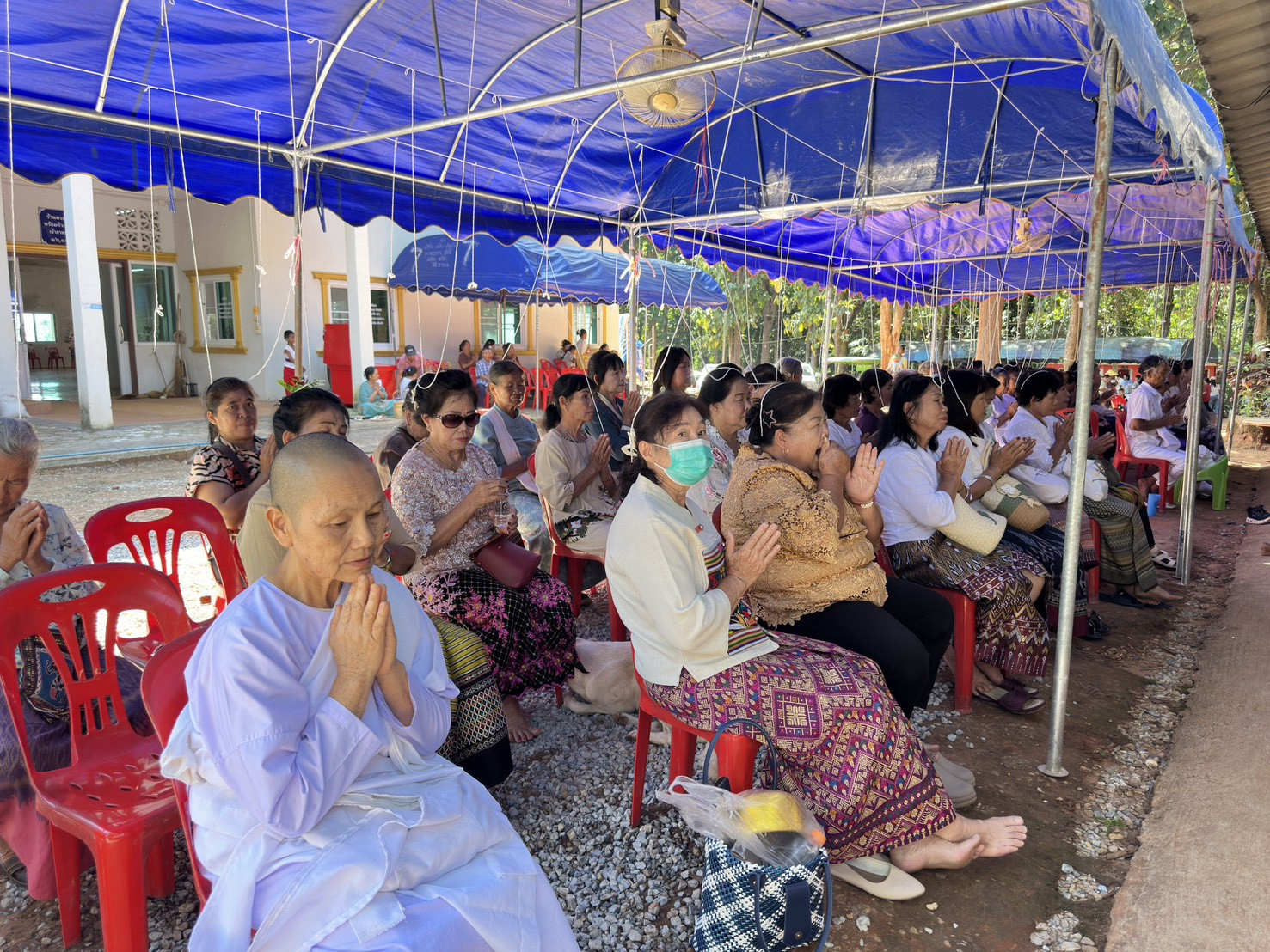 ภาพร่วมพิธีกรรมวัดพระธาตุศรีมหาโพธิ์ตโปทาราม(พระธาตุม่อนปิ่น)