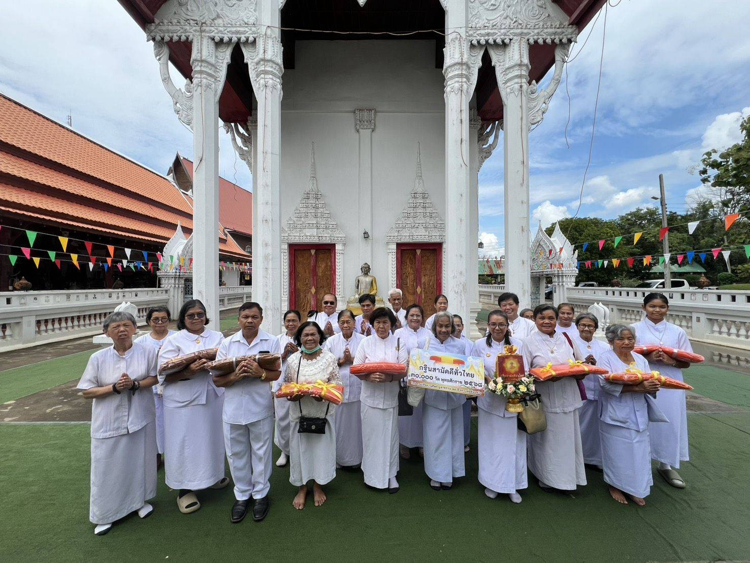 ภาพร่วมพิธีกรรมวัดสำนักขุนเณร