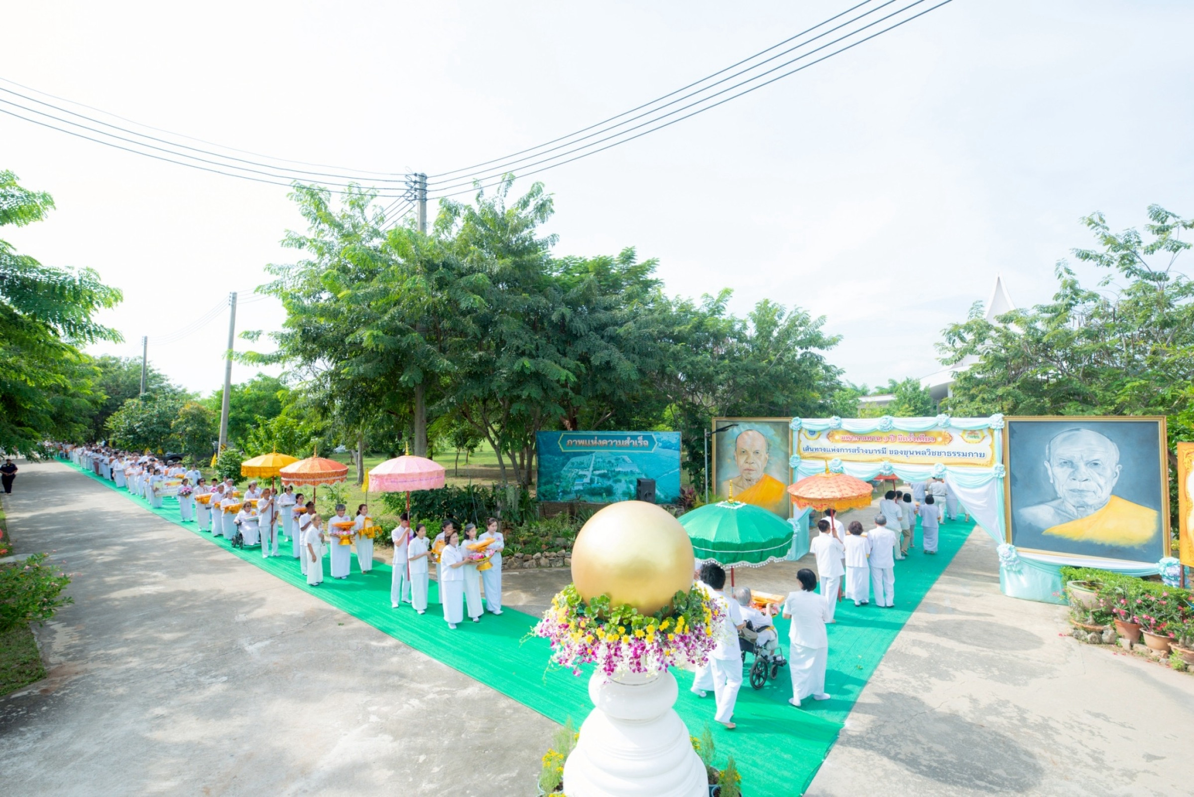ภาพร่วมพิธีกรรมศูนย์ปฏิบัติธรรมโพธาราม