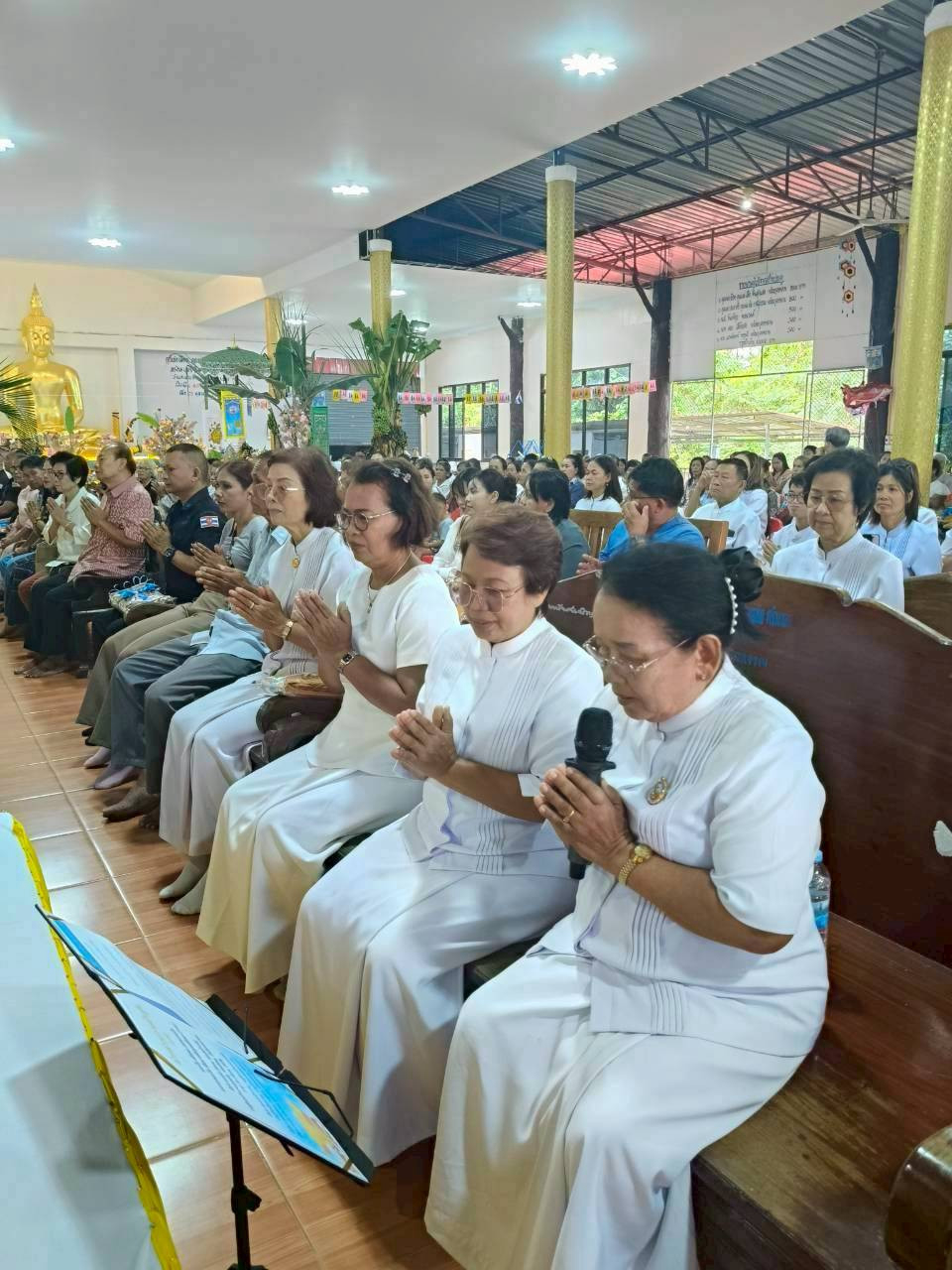 ภาพกล่าวคำถวายกฐินวัดทรัพย์เจริญ