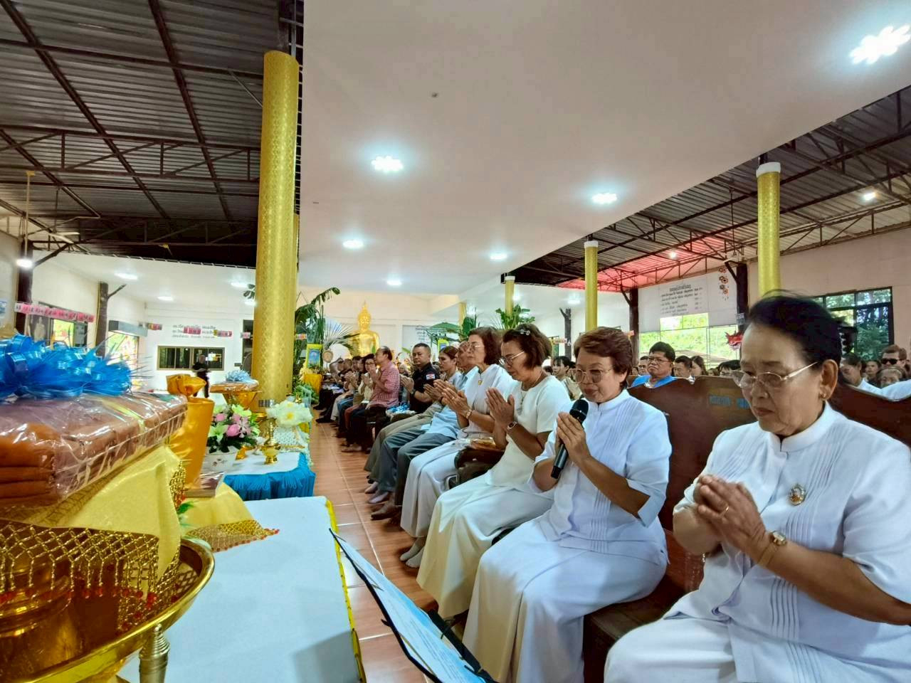 ภาพร่วมพิธีกรรมวัดทรัพย์เจริญ