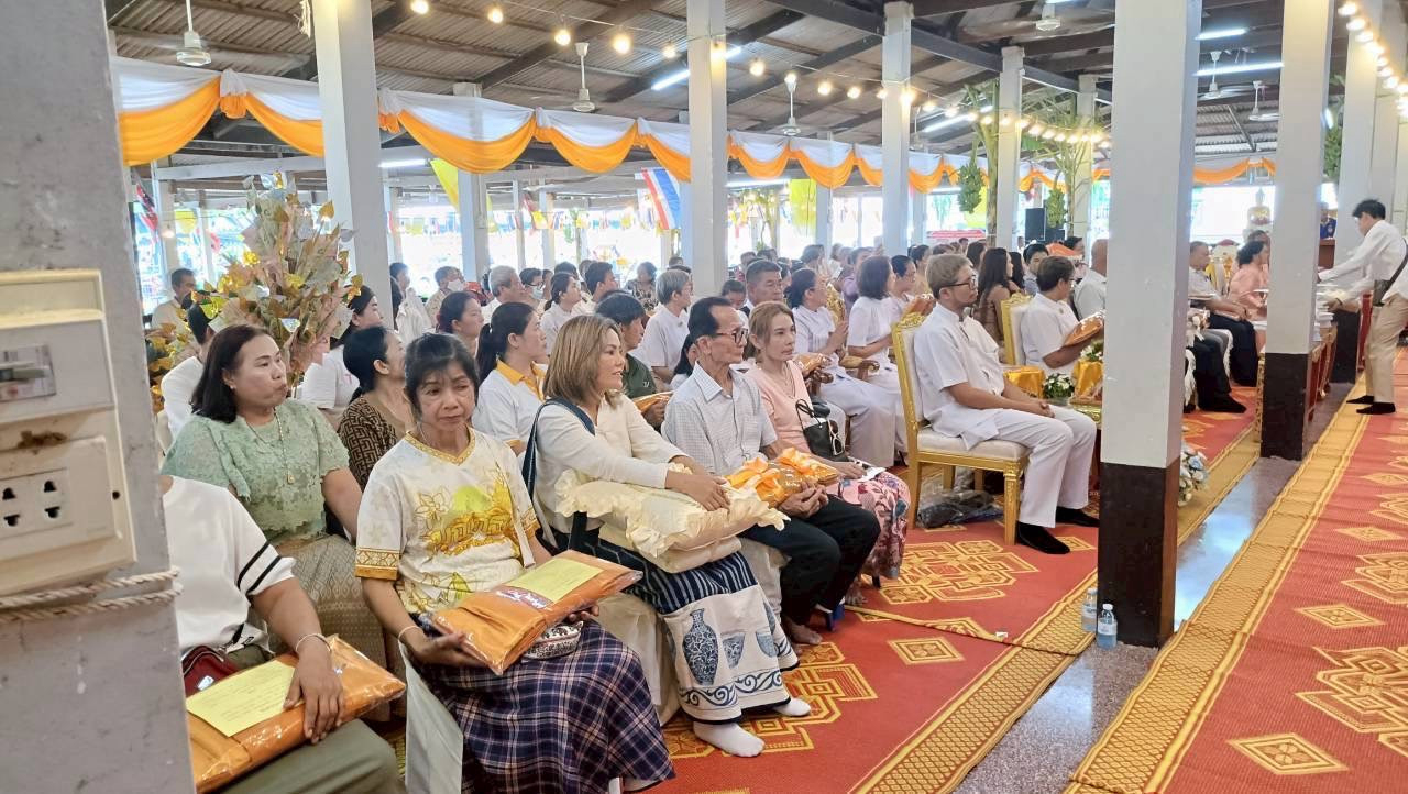 ภาพร่วมพิธีกรรมวัดกะบกคู่