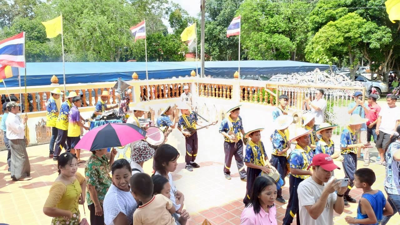 ภาพร่วมพิธีกรรมวัดกะบกคู่