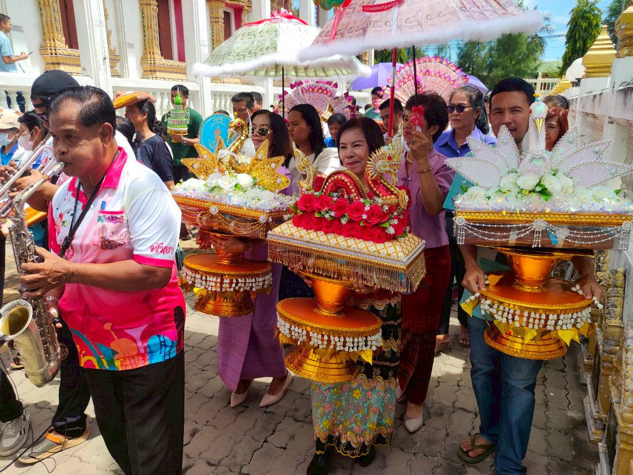 ภาพร่วมพิธีกรรมวัดสว่างอารมณ์