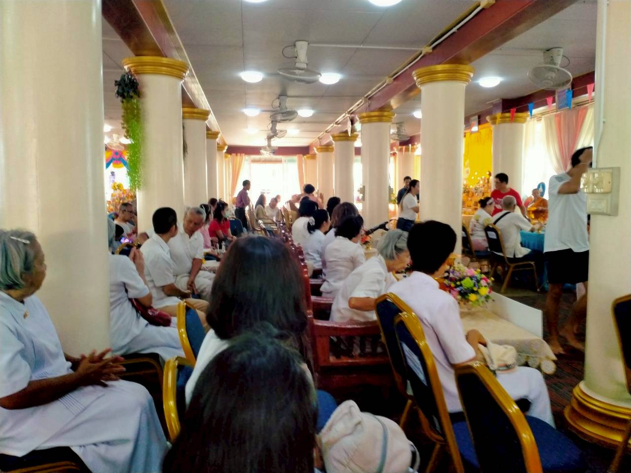 ภาพร่วมพิธีกรรมวัดอัมพวัน