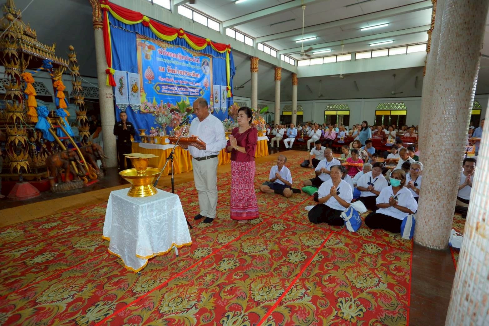 ภาพร่วมพิธีกรรมวัดม่วงสระน้อย