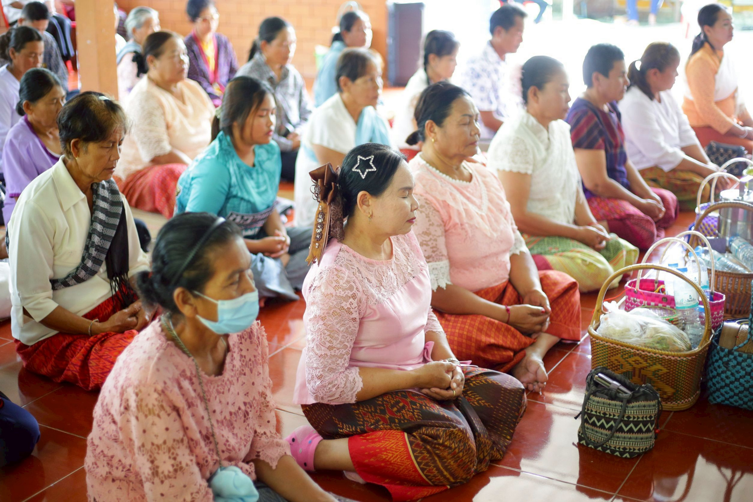 ภาพร่วมพิธีกรรมวัดภูลำดวน