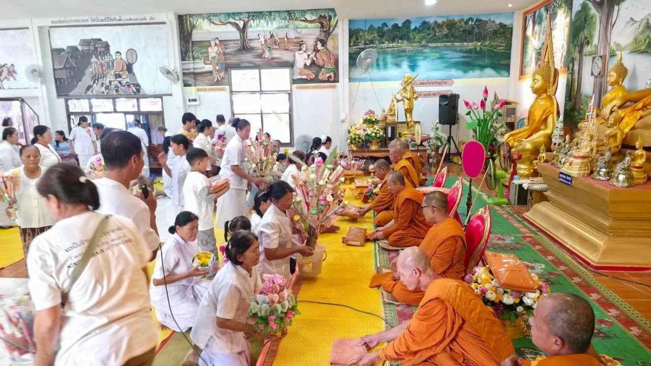 ภาพร่วมพิธีกรรมวัดตรีสุวรรณาราม