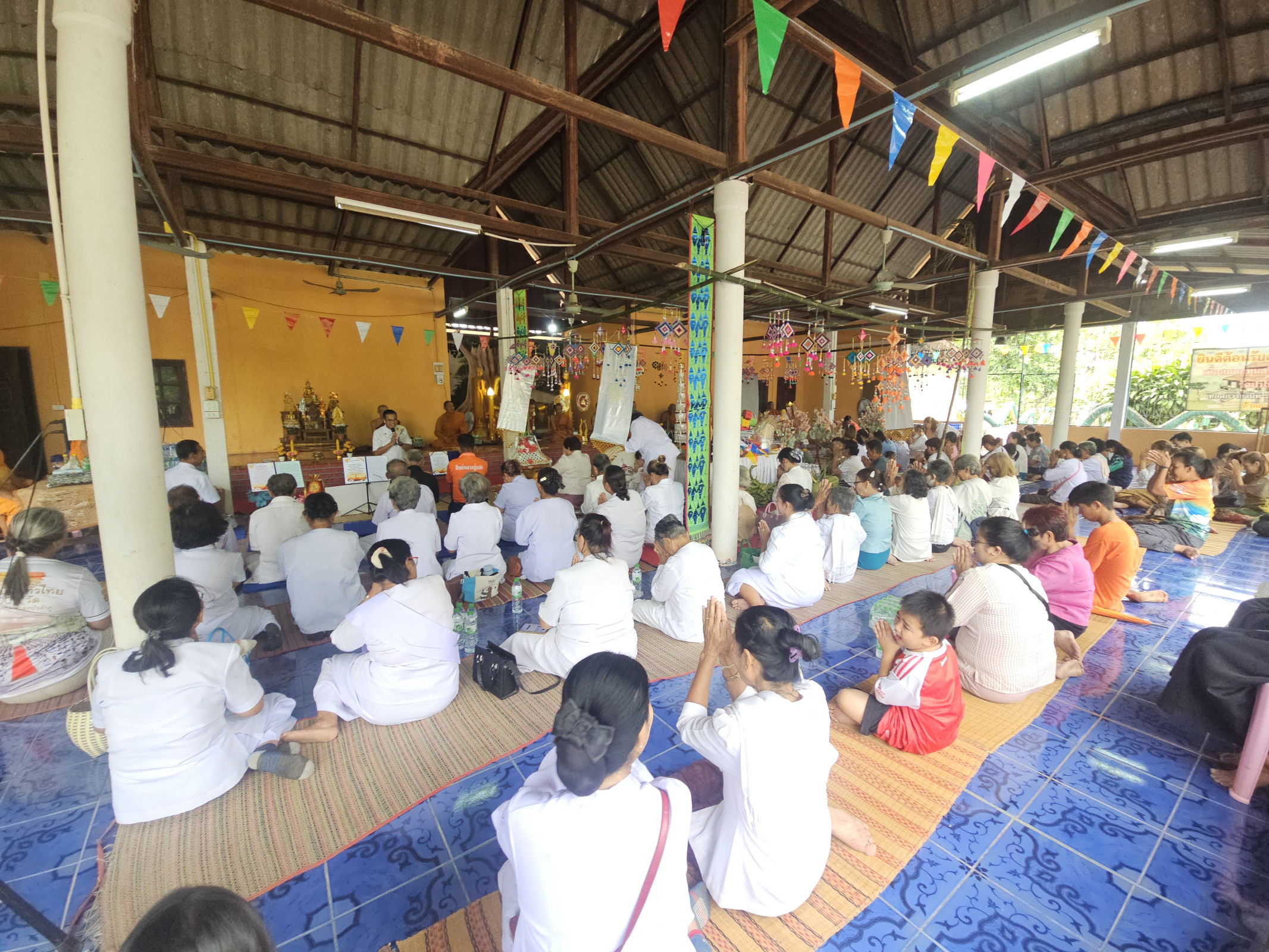 ภาพร่วมพิธีกรรมวัดโนนคำวิเวก